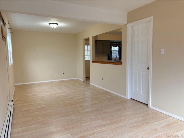 2842 Dahlia Avenue, Baldwin, NY 11510