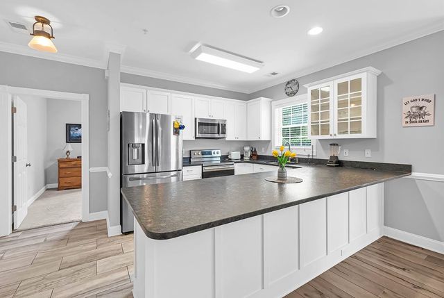 4895 Luster Leaf Cir Apt 101, Myrtle Beach, SC 29577