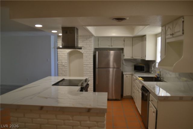 3653 Algonquin Drive, Las Vegas, NV 89169