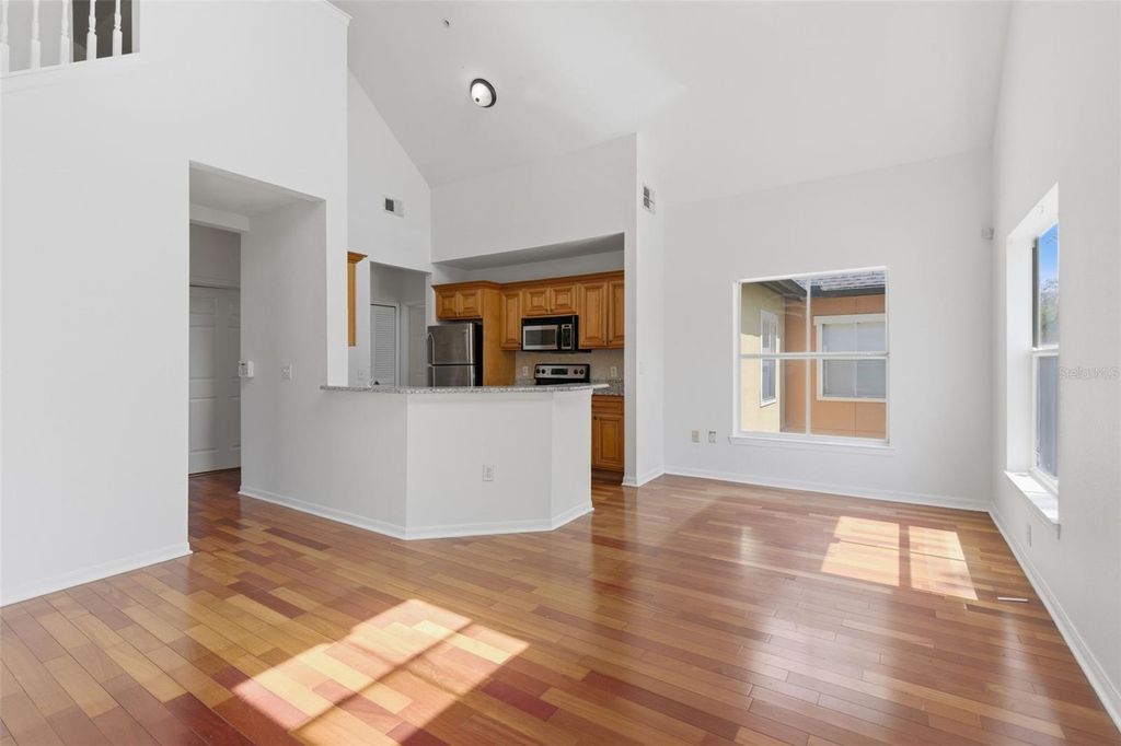 Image 13 of property listing at 5971 WESTGATE DRIVE 1221, Orlando, FL 32835