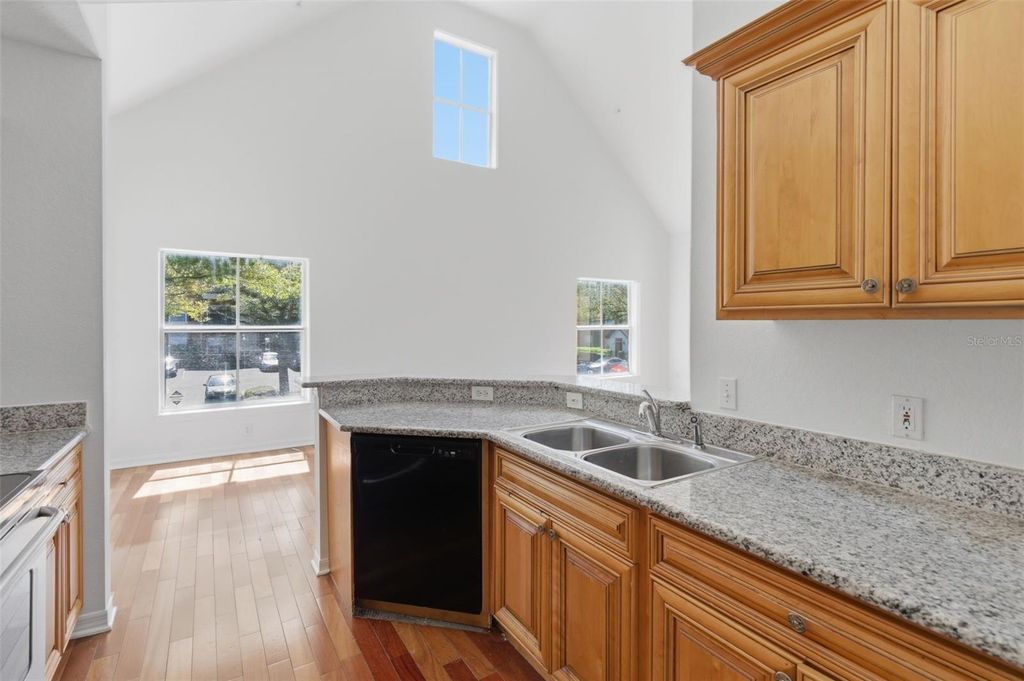 Image 21 of property listing at 5971 WESTGATE DRIVE 1221, Orlando, FL 32835