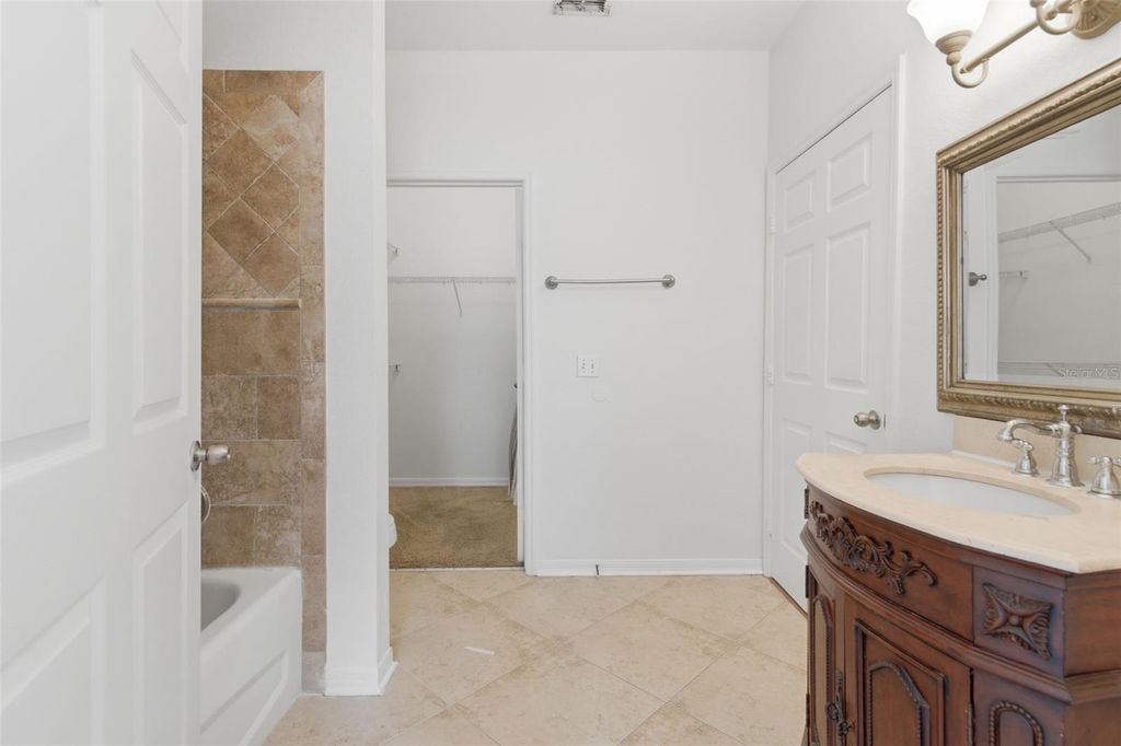 Image 25 of property listing at 5971 WESTGATE DRIVE 1221, Orlando, FL 32835