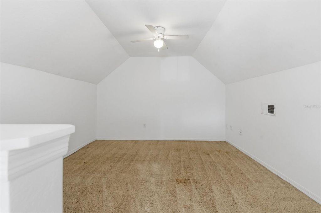 Image 9 of property listing at 5971 WESTGATE DRIVE 1221, Orlando, FL 32835