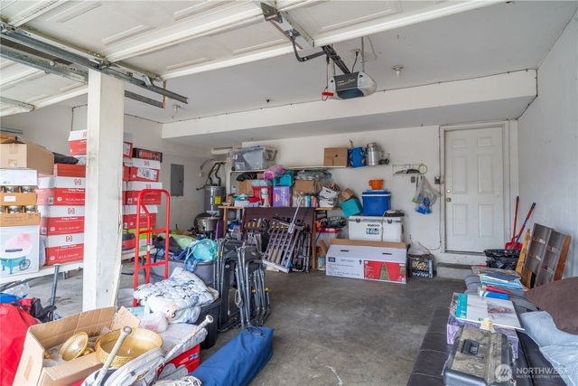 1221 S Lakeland Drive, Moses Lake, WA 98837