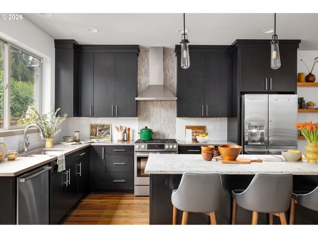 4902 Se OGDEN St, Portland, OR 97206