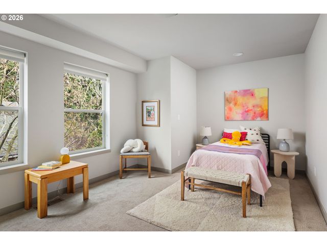 4902 Se OGDEN St, Portland, OR 97206