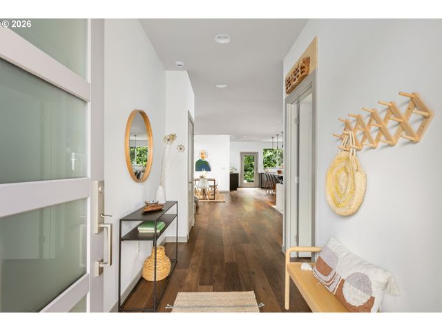 4902 Se OGDEN St, Portland, OR 97206