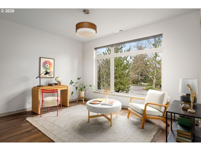 4902 Se OGDEN St, Portland, OR 97206