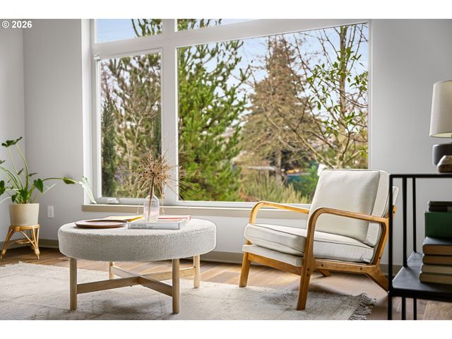 4902 Se OGDEN St, Portland, OR 97206