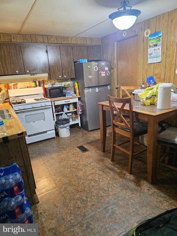 1 CECIL RD, Earleville, MD 21919