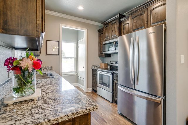 2700 James, Granbury, TX 76049