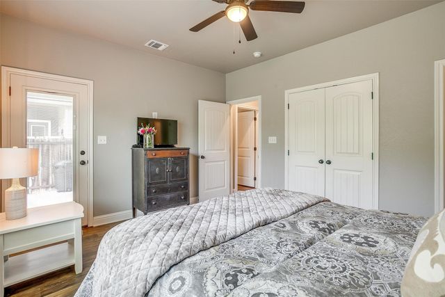 2700 James, Granbury, TX 76049