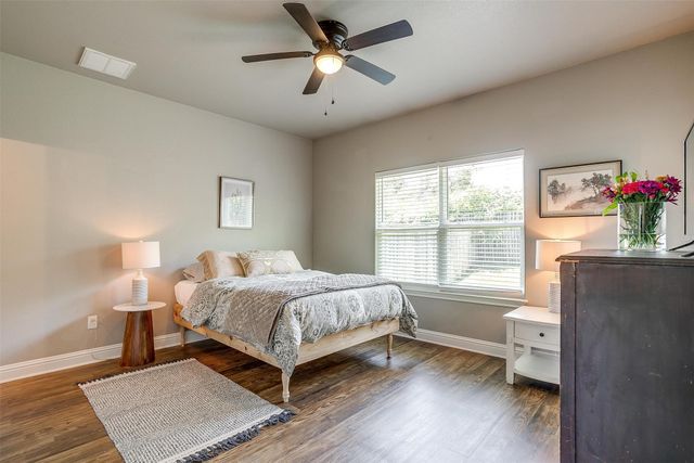 2700 James, Granbury, TX 76049