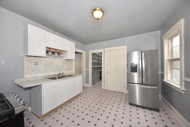 2972 28th STREET, Milwaukee, WI 53210
