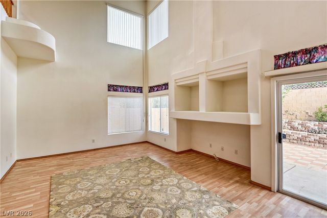 8744 Stockholm Avenue, Las Vegas, NV 89147