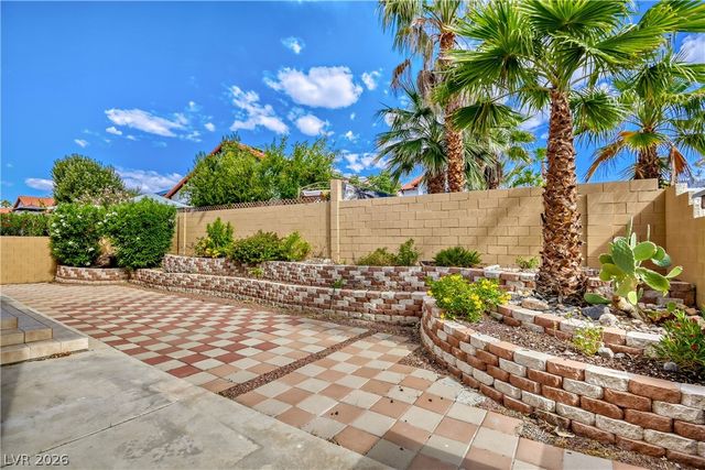 8744 Stockholm Avenue, Las Vegas, NV 89147