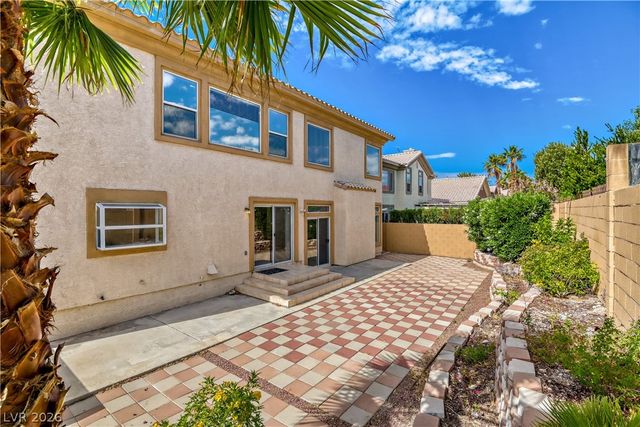 8744 Stockholm Avenue, Las Vegas, NV 89147