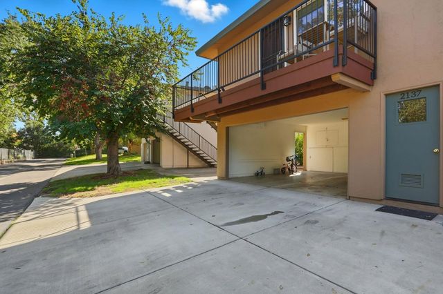 2137 Arroyo Ct 4, Pleasanton, CA 94588