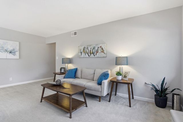 2137 Arroyo Ct 4, Pleasanton, CA 94588