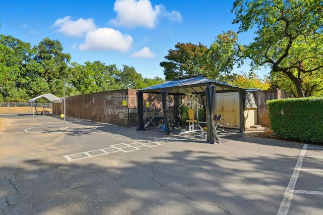 2137 Arroyo Ct 4, Pleasanton, CA 94588