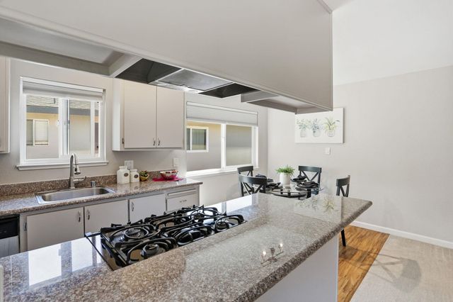 2137 Arroyo Ct 4, Pleasanton, CA 94588