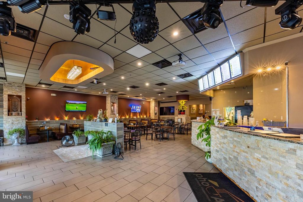 130 BLACK HORSE PIKE, Audubon, NJ 08106