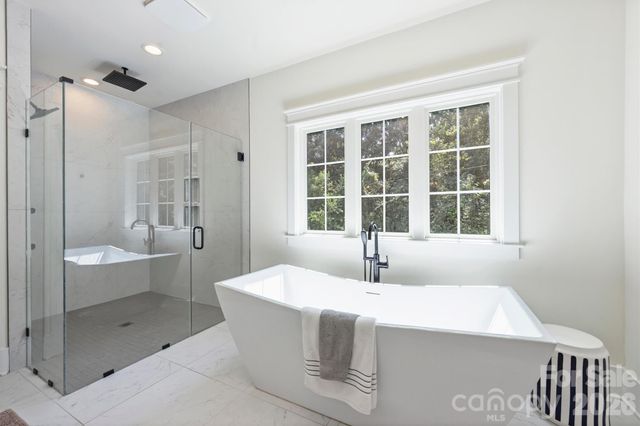 3224 E Ford Road, Charlotte, NC 28205
