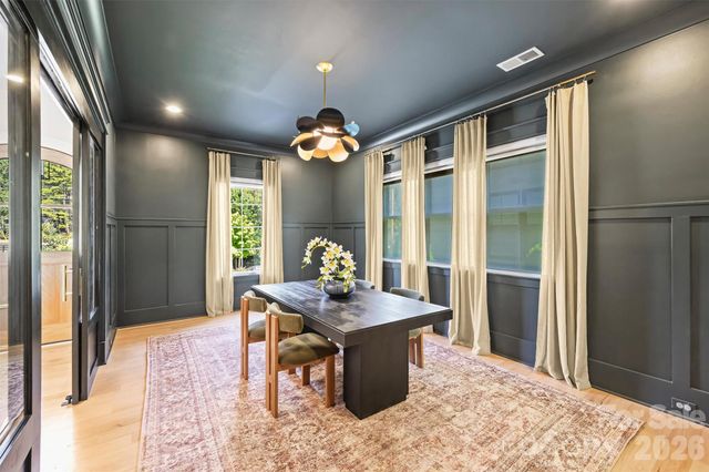3224 E Ford Road, Charlotte, NC 28205