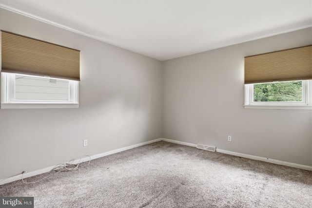 646 PASADENA DR, Magnolia, NJ 08049
