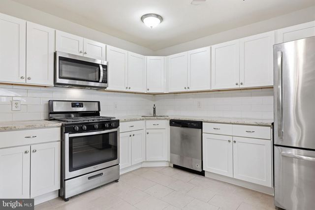 646 PASADENA DR, Magnolia, NJ 08049