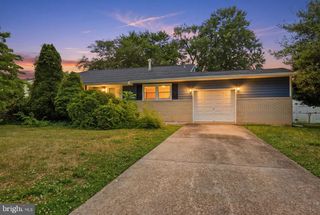 646 PASADENA DR, Magnolia, NJ 08049