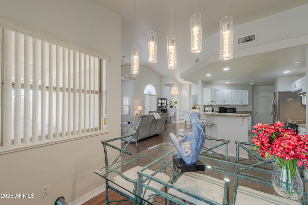 Image 19 of property listing at 5830 E MCKELLIPS Road 27, Mesa, AZ 85215
