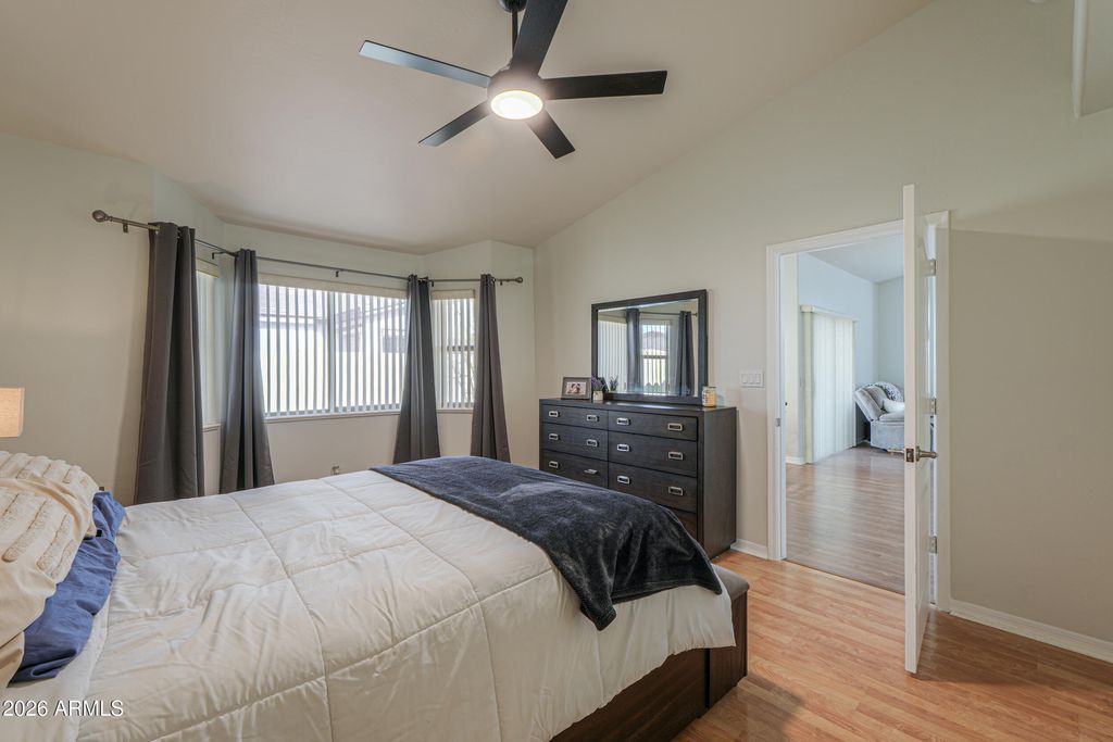 Image 22 of property listing at 5830 E MCKELLIPS Road 27, Mesa, AZ 85215