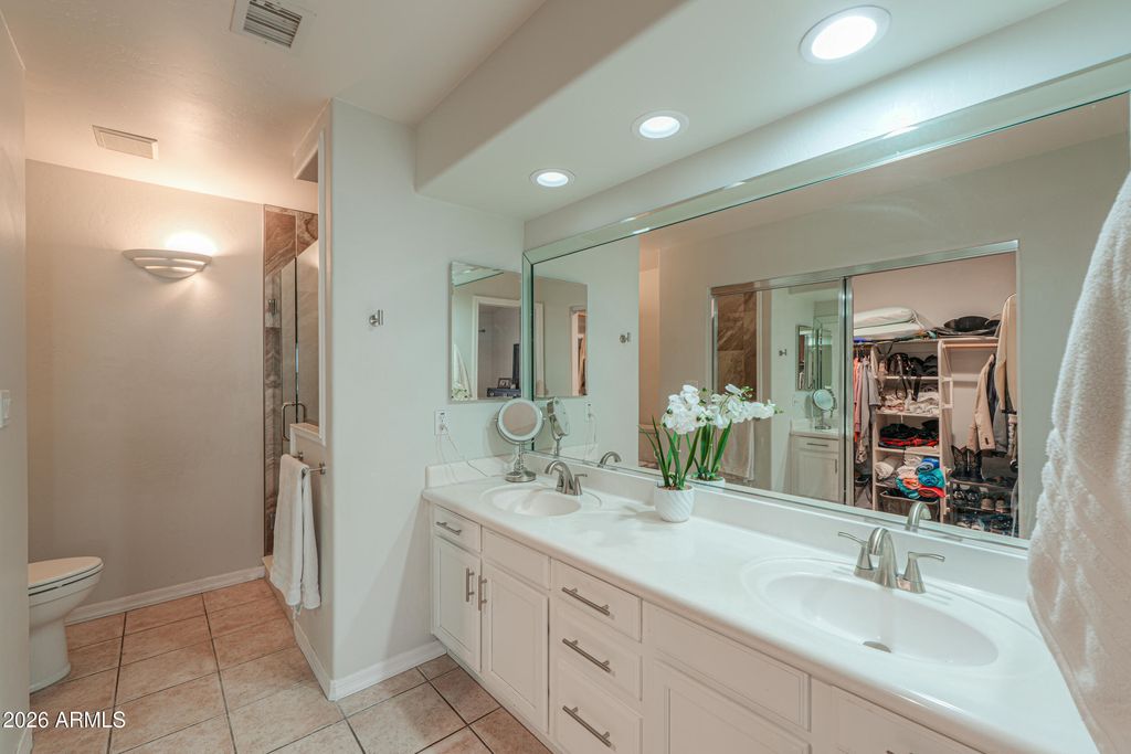 Image 24 of property listing at 5830 E MCKELLIPS Road 27, Mesa, AZ 85215