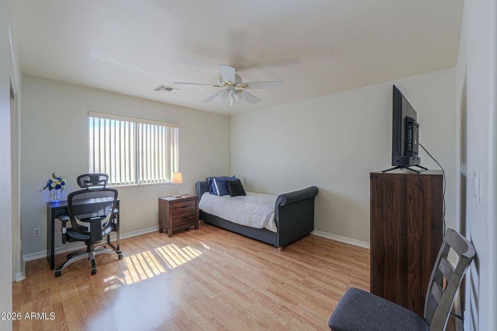 Image 31 of property listing at 5830 E MCKELLIPS Road 27, Mesa, AZ 85215