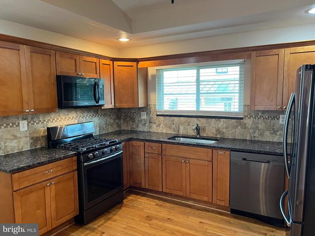 3601 S 14TH ST S, Alexandria, VA 22302