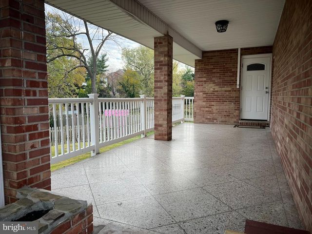 3601 S 14TH ST S, Alexandria, VA 22302