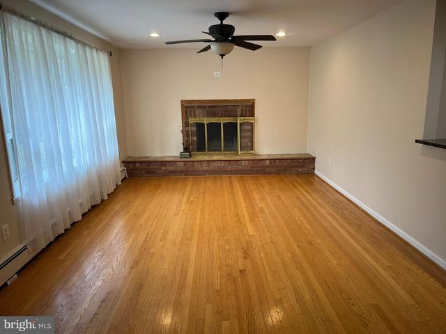 3601 S 14TH ST S, Alexandria, VA 22302