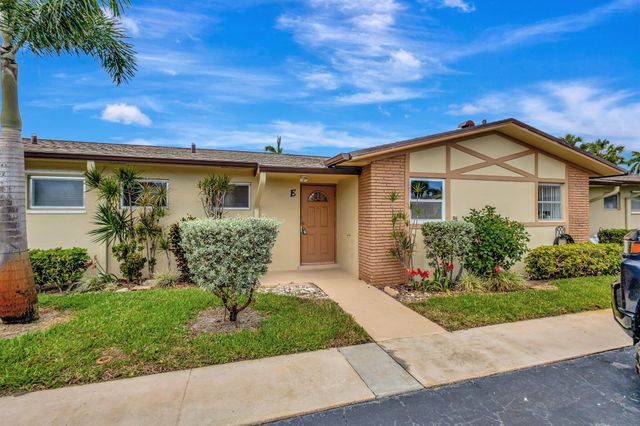 2842 Crosley Drive W E, West Palm Beach, FL 33415