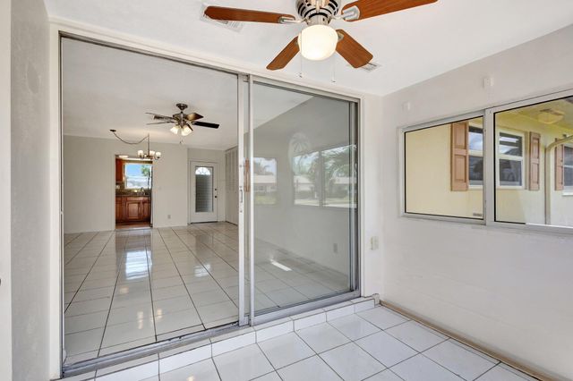 2842 Crosley Drive W E, West Palm Beach, FL 33415