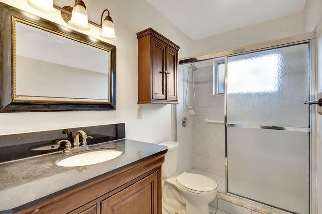 2842 Crosley Drive W E, West Palm Beach, FL 33415