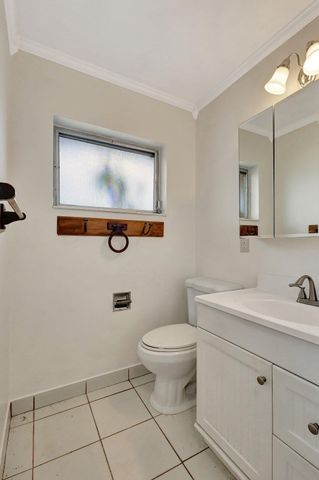 2842 Crosley Drive W E, West Palm Beach, FL 33415