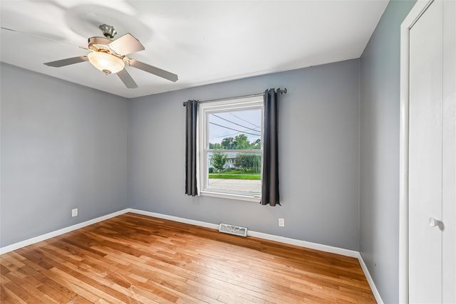 119 Heath Street NW, Cedar Rapids, IA 52405