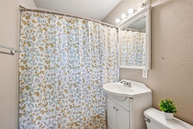119 Heath Street NW, Cedar Rapids, IA 52405