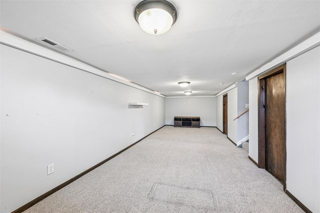 119 Heath Street NW, Cedar Rapids, IA 52405