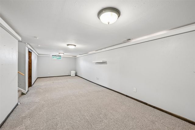 119 Heath Street NW, Cedar Rapids, IA 52405