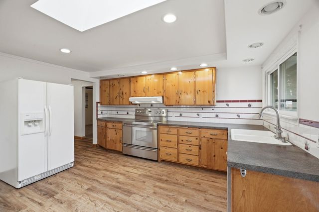 554 E North Ave, Spokane, WA 99207