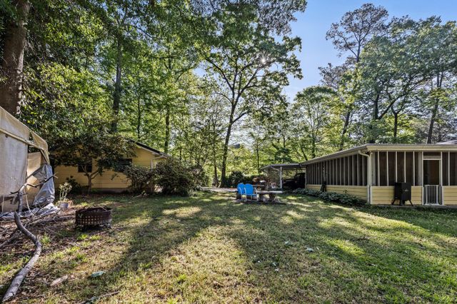 301 Woodland Drive, La Fayette, GA 30728