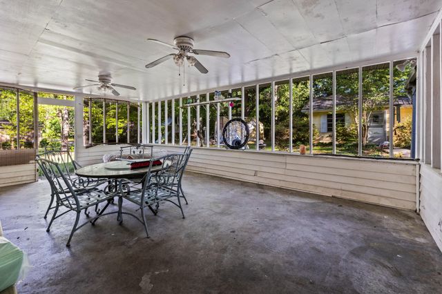 301 Woodland Drive, La Fayette, GA 30728