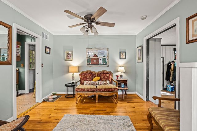 301 Woodland Drive, La Fayette, GA 30728
